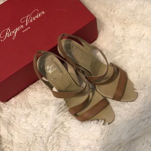 💕FLASH Sale Roger Vivier Shoes